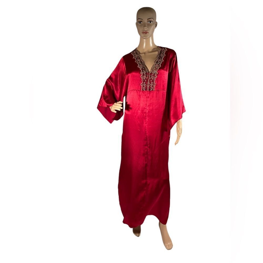 Valerie Stevens Women’s Size Medium Red Satin Zip Long Sleeve House Dress Robe